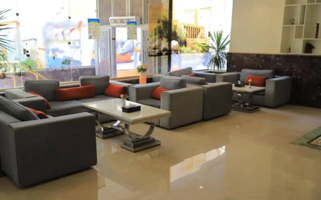 Отель Aswan Plaza