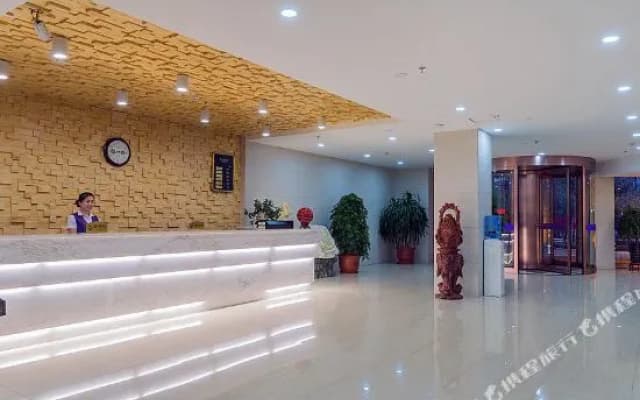 Xun 8 Business Hotel
