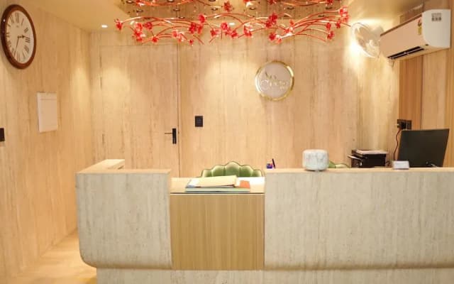 Hotel Aroma Inn