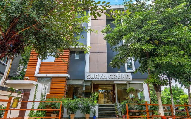 FabHotel Surya