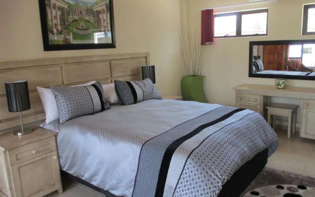 Casa Bianca Guest Lodge