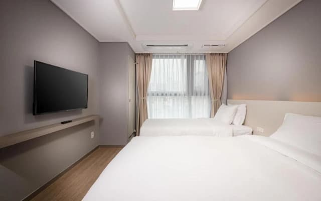 Sollago Myeongdong Hotel & Residence