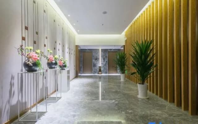 Yijia Hotel
