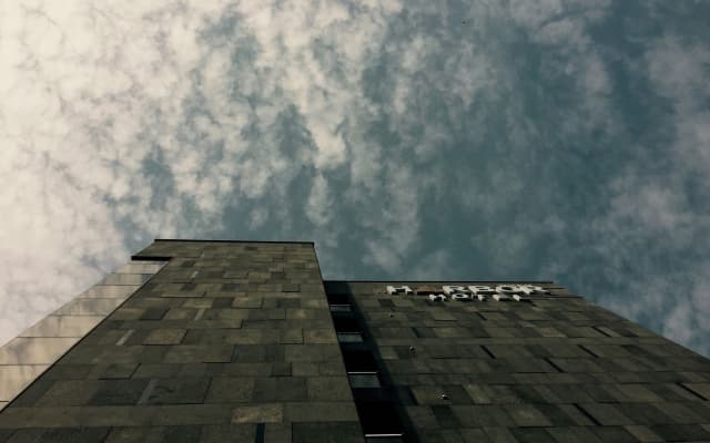 Harbor Hotel
