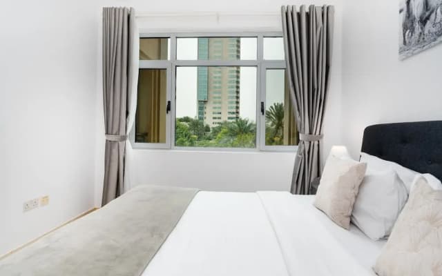 Lux BnB Greens & Views Lake View