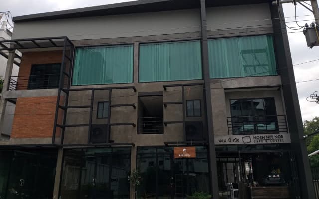 Norn Nee Nor Hostel&Cafe