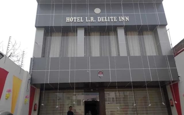 Hotel LR Delite Inn