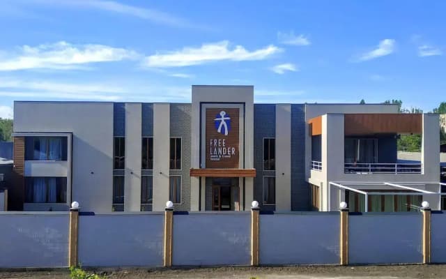 Freelander Work and Travel Hostel