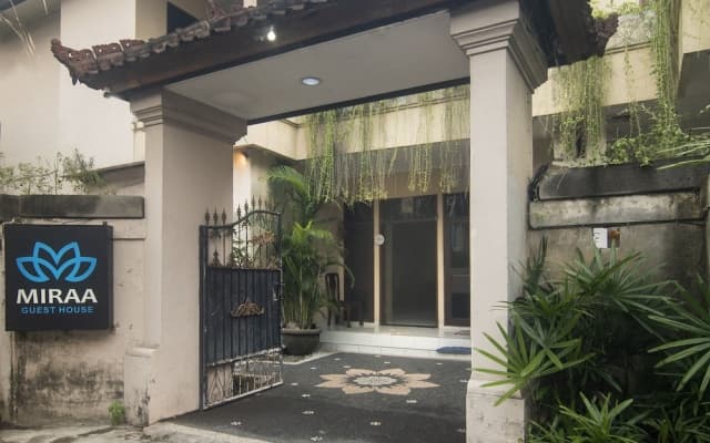Miraa Guest House & Resto