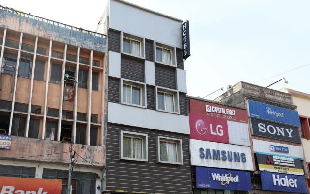 Fabhotel Taldar Inn
