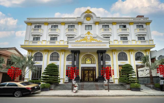 Le Pavillon Gallery Hoi An Hotel & Spa