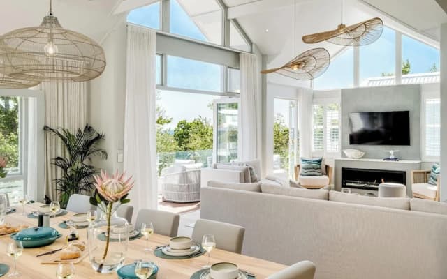 6bed Villa by Camps Bay Beach Seven the Drive