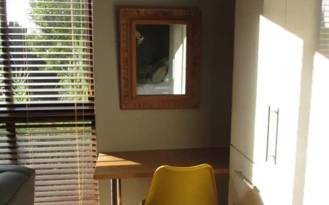 Live Like a Local: Studio 29 @ 25 Market street