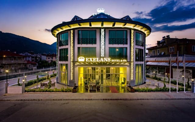 Exelans Hotel