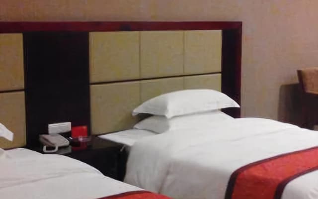 Yangjiang Tianbao Business Hotel