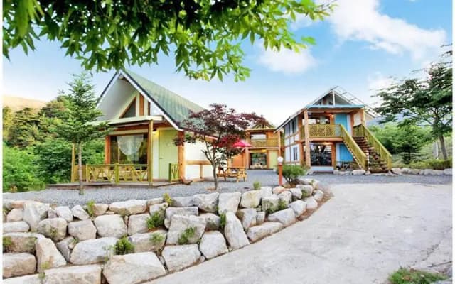 Woodhill Pension