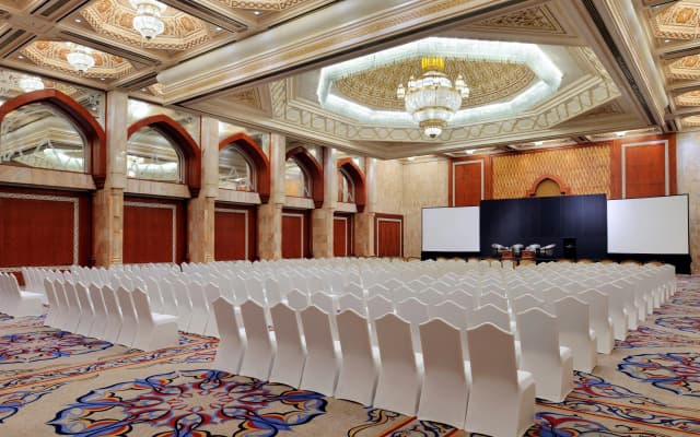 Отель InterContinental Abu Dhabi by IHG