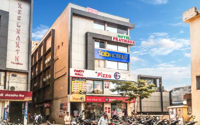 FabHotel Pratiksha