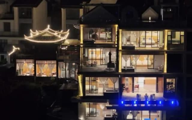 Tengchong Linghedu · Boyue Mid-Levels Panoramic Resort Hot Spring