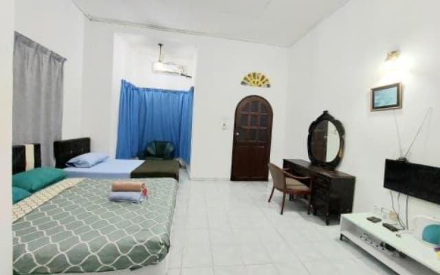 Rumah Rehat QNM Holidays
