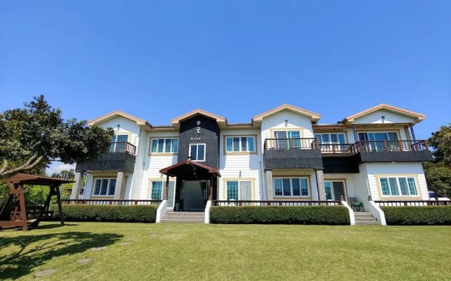 Gyul House