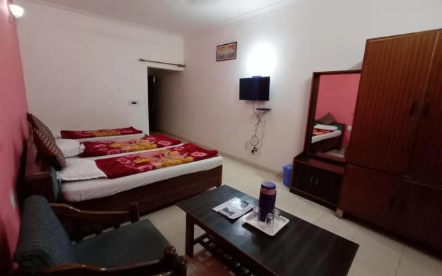 Hotel Himsagar