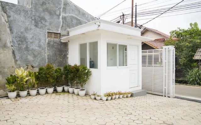 RedDoorz Syariah near RSUD Kota Bogor