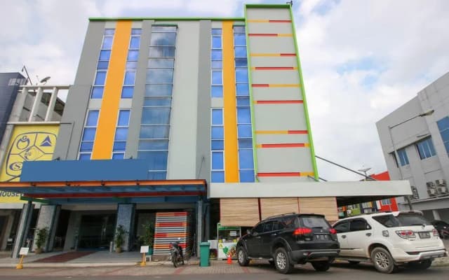 Airy Sukajadi Sudirman Komplek Dermaga Blok RA 1 Batam