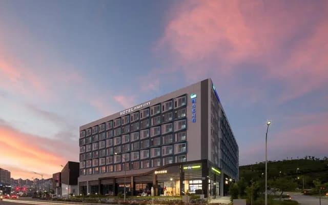 yeosu hotel first city