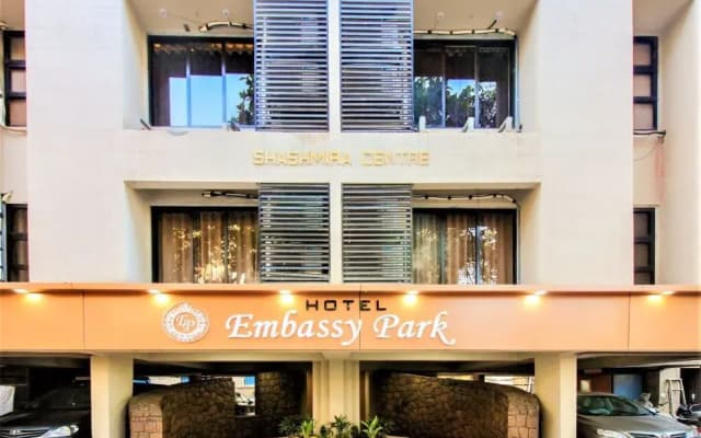 Hotel Embassy Park