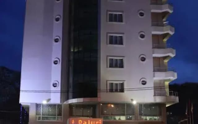 Paluri Hotel
