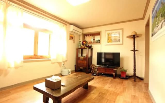 Jeonju Gyodong Baekjak Hanok Stay