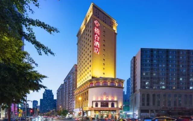 XiHe Hotel (Dalian Railway Station Zhongshan Plaza Store)