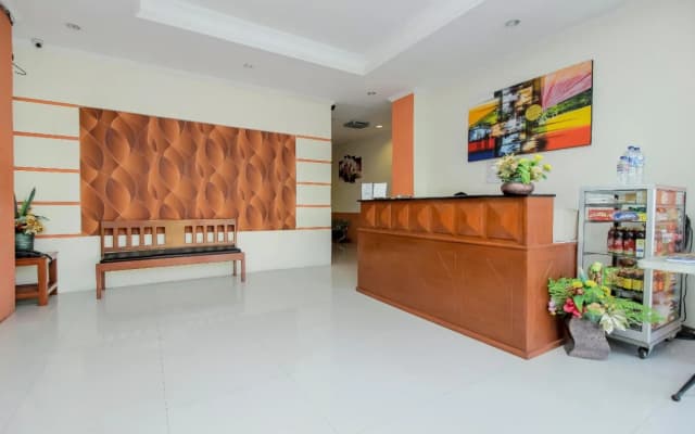 RedDoorz near Jalan Jendral Sudirman Manado