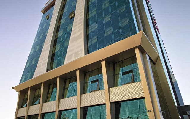Edis Premier Hotel