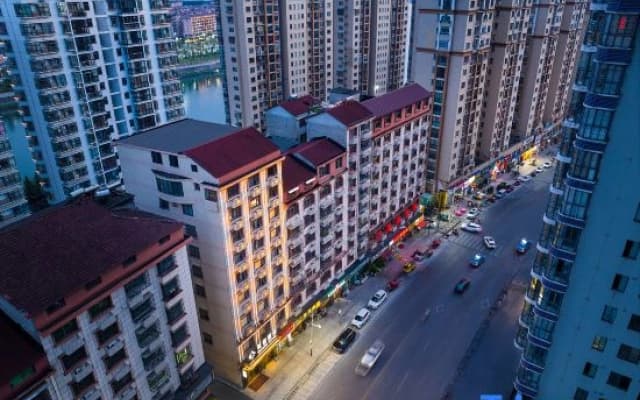 MAISON Hotel (Anhua Coach Terminal, Yiyang)