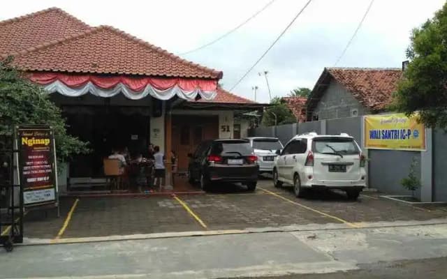 Guest House 51