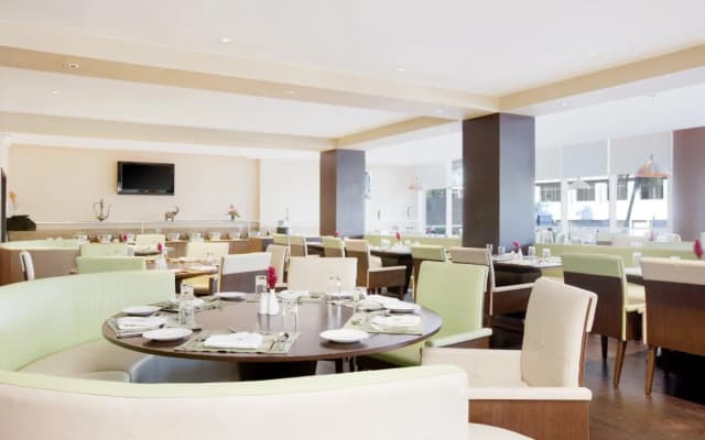 Отель Holiday Inn Dar Es Salaam City Center by IHG