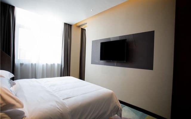 IU Hotels· Xincheng Haibing University Store