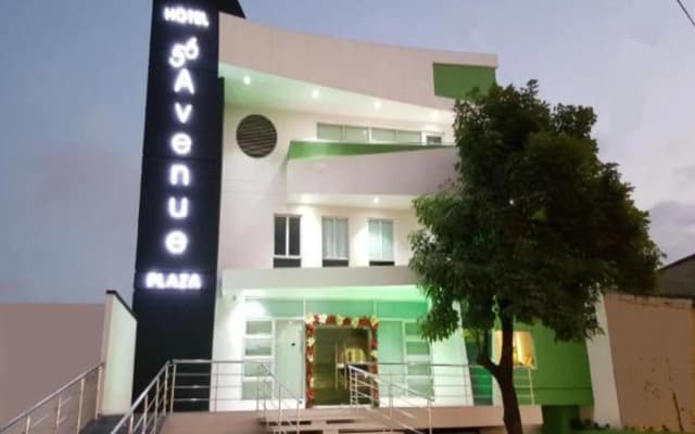 Hotel Ayenda 56 Avenue Plaza 1322