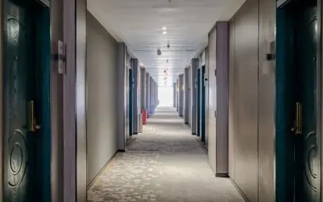 Gujing Junlai Hotel (Tiantian Runcheng Plaza)