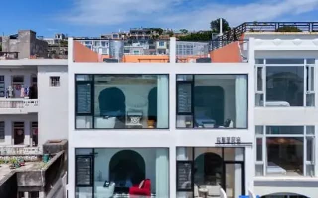 Lan Cuoli · Villa Sunset Rooftop - View Vacation Guesthouse (Nanmenwan Store)