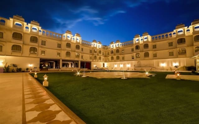 Zone Palace by The Park