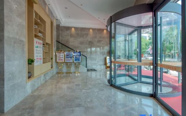 Vienna 3 Best Hotel (Datong Ancient City Huayan Temple)