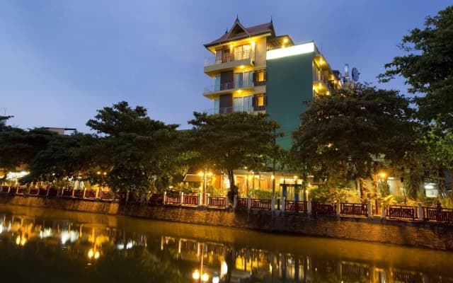 Lamphu Tree House Boutique Hotel
