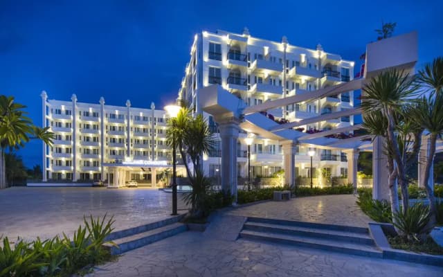 Cham Oasis Nha Trang Resort Condotel