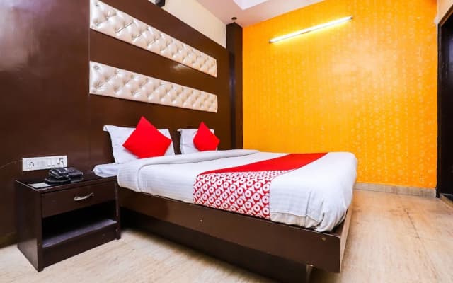 OYO 39815 Karat 87 Hotel