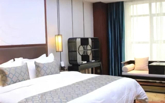 Yuanling Huixin Lijing Hotel
