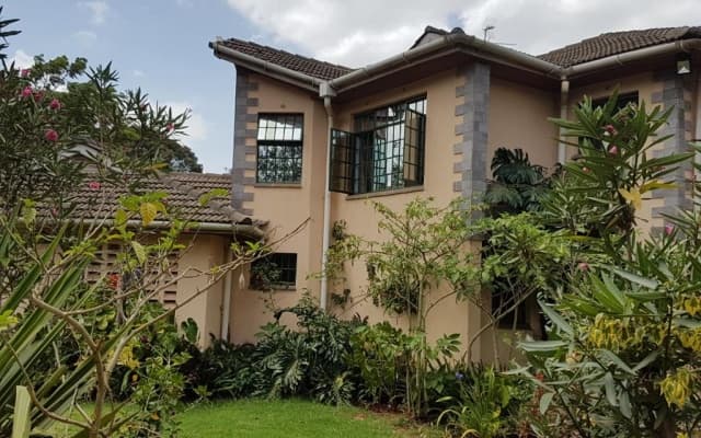Spurwing Guest House