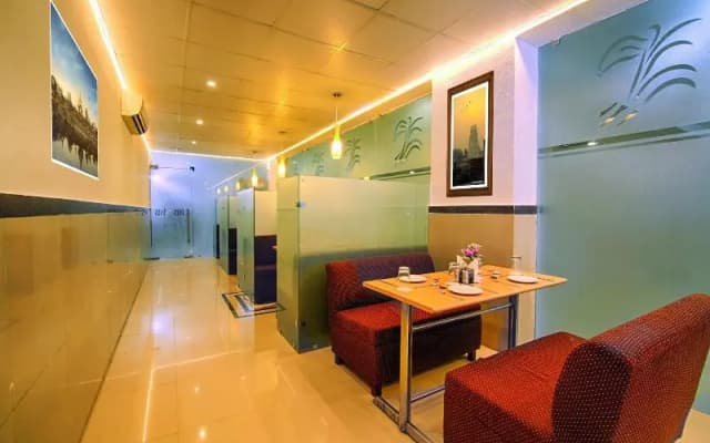 Shanti Seva Dham - A Religious Stay At Priyakant Ju Temple Vrindavan